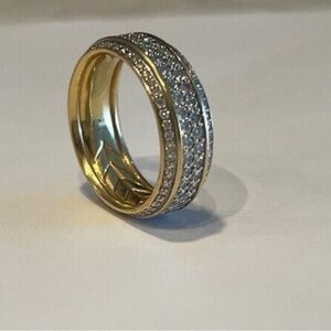 Elegant Gold and Silver Diamond Ring